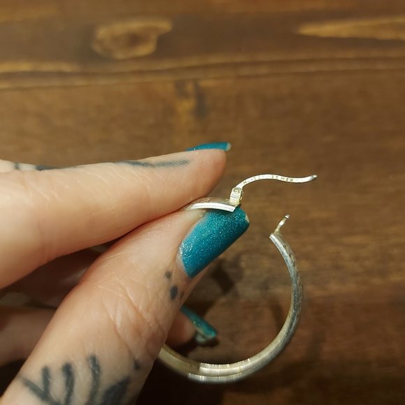 Mexican 925 Silver Checker Plate 3/4 Hoop Earrings - Picture 7 of 7